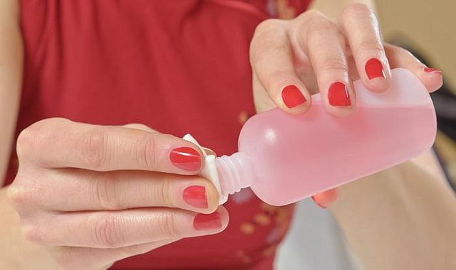 Arabaya aseton sürülür mü, neden sürülür? Aseton araba boyasına zarar verir mi?